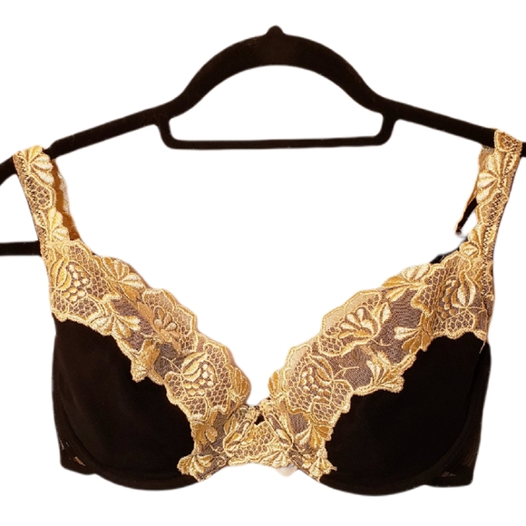 Victoria's Secret Other - Victoria's Secret Black Underwire Tan Lace Sz 36D